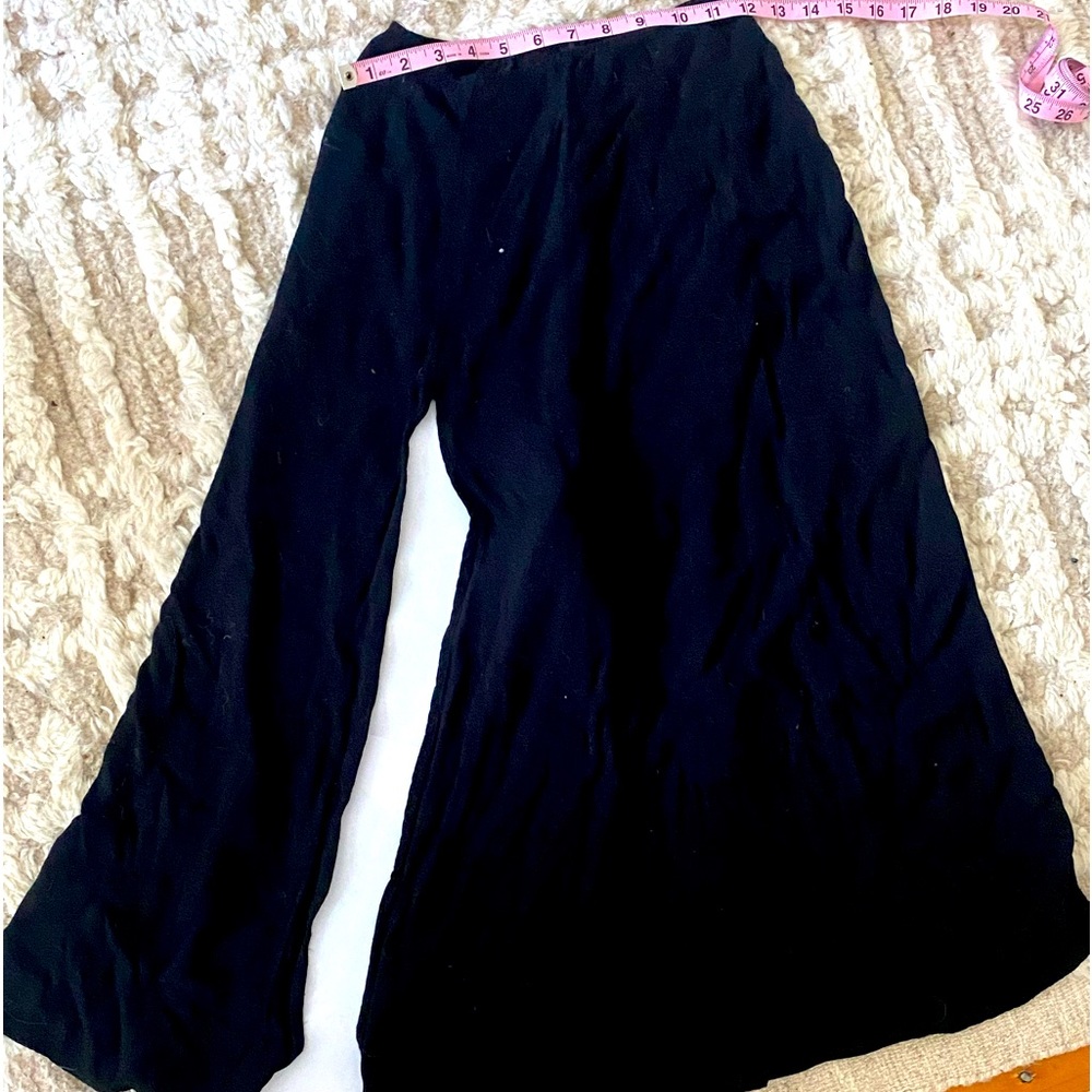 Reformation midi black skirt with slit. See pics for measurements